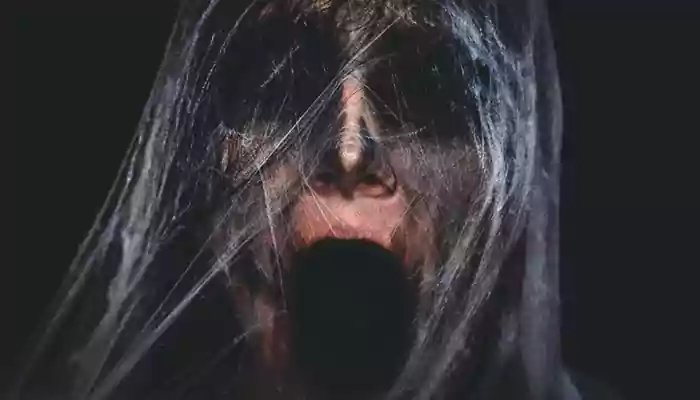 3 HORROR FILMS THAT WILL MAKE YOU THINK AND SCARE AT THE SAME TIME!