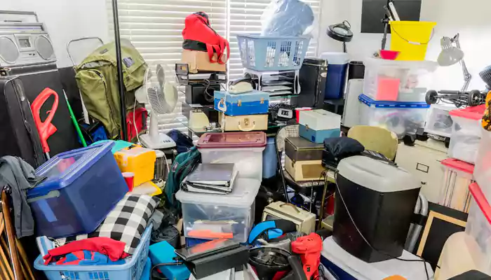 9 Common Things You Should Never Hoard In Your Homes